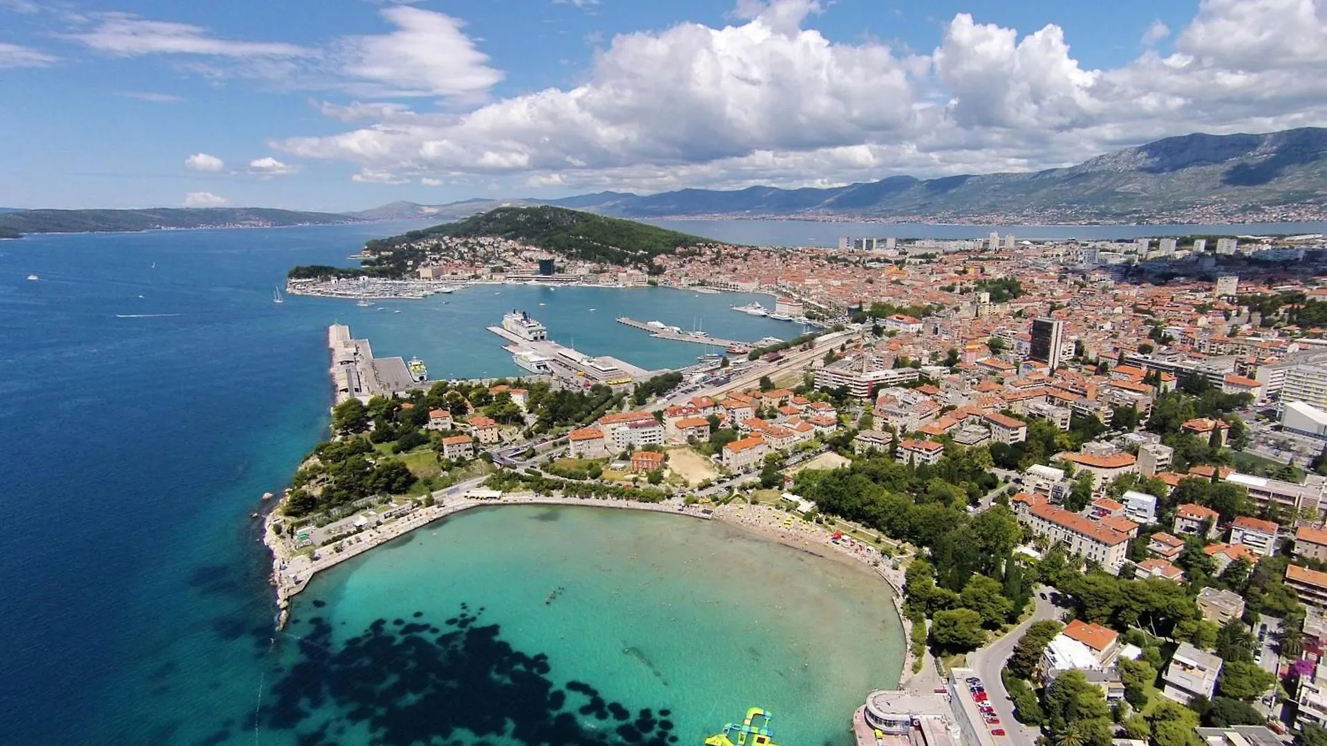 Apartments With Wifi Split - 24078 Croatia
