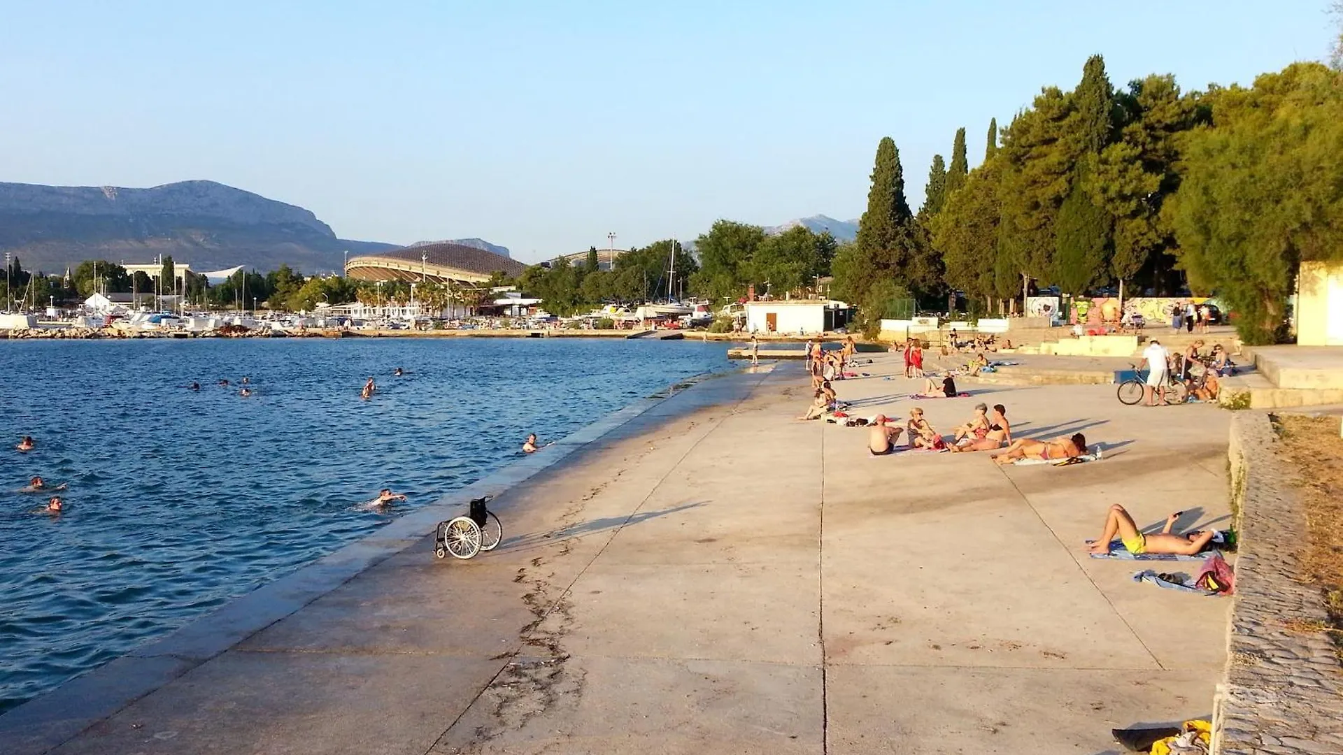 Apartments With Wifi Split - 24078 Croatia